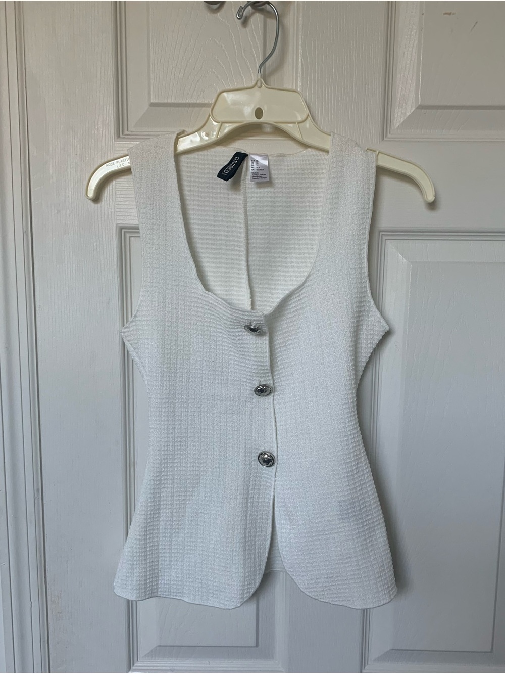 H&M White Textured Button-Front Tank - Picture 3 of 8